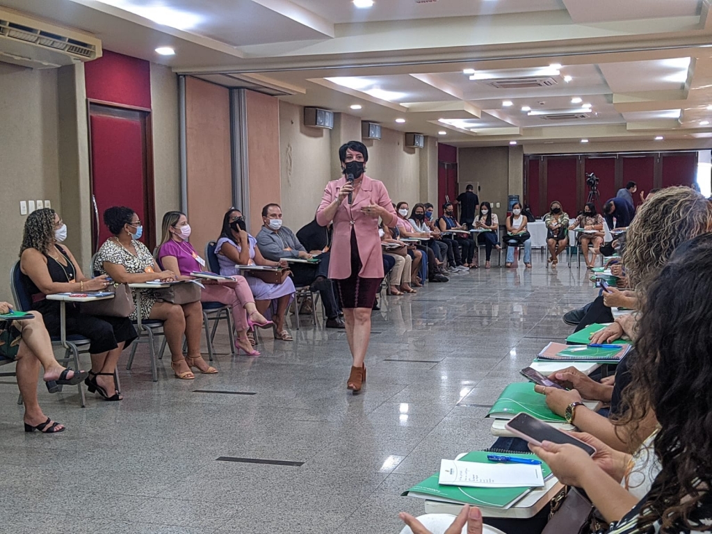 Novo Cooperjovem é apresentado a educadores e cooperativas na Paraíba